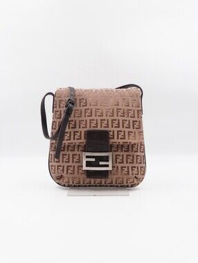 CN49 💟 FENDI Zucchino Vitello Tube Messenger Bag
